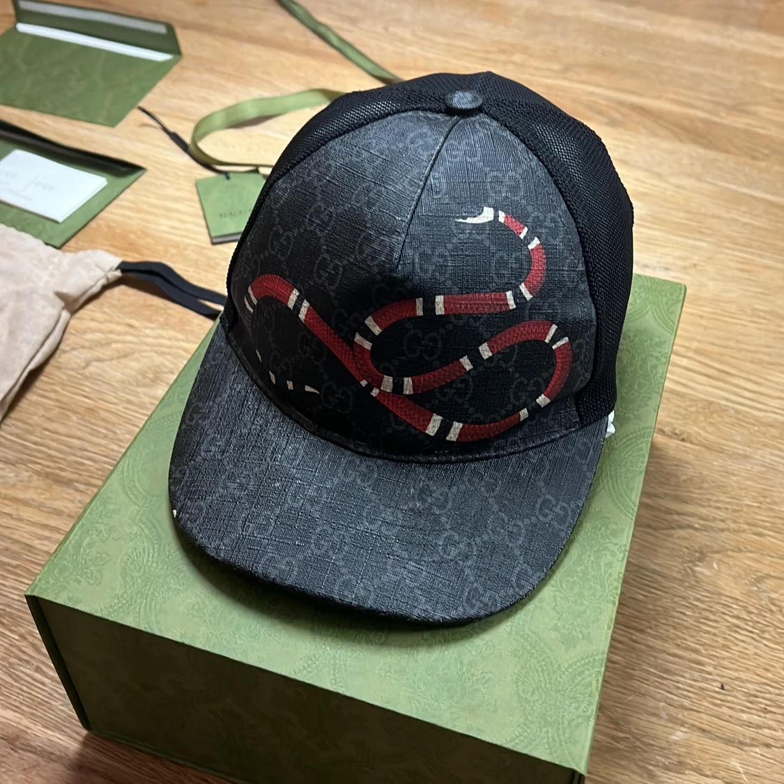 Gucci baseball cap king snake  - 90