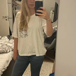 Cool t-shirt - Jätte cool. Från zara! Unik!