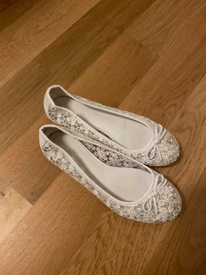 Ballerinaskor - Söta ballerinaskor i storlek 38