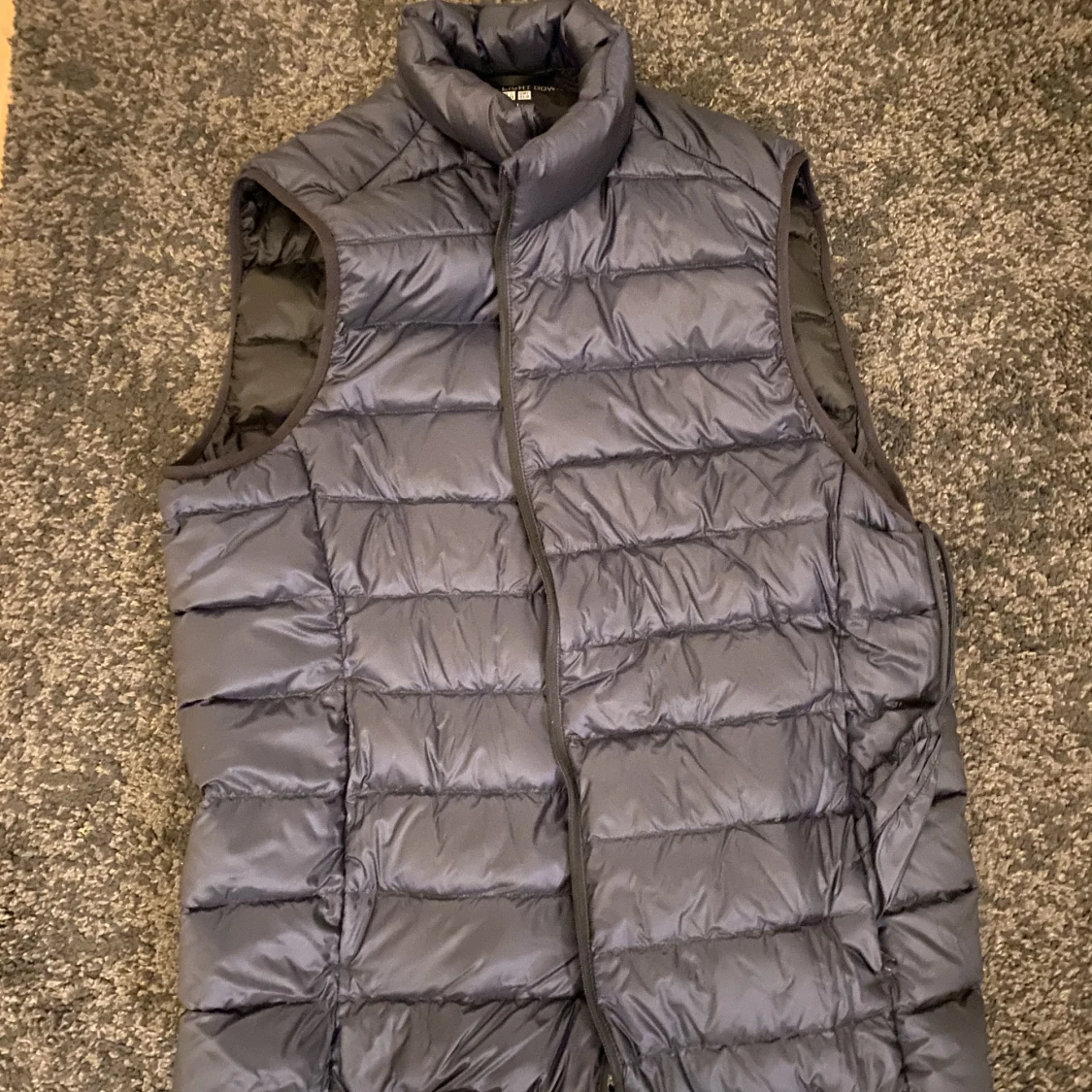 Uniqlo ultra light down vest