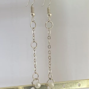 Handgjorda örhängen  - Jätte fina handgjorda örhängen. 50kr💕