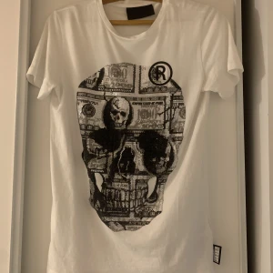 Philipp Plein T-Shirt - Philipp Plein T-Shirt Round Neck SS Dollar. 