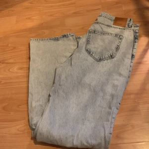 Jeans nya  - Storlek 32/32 helt nya. 