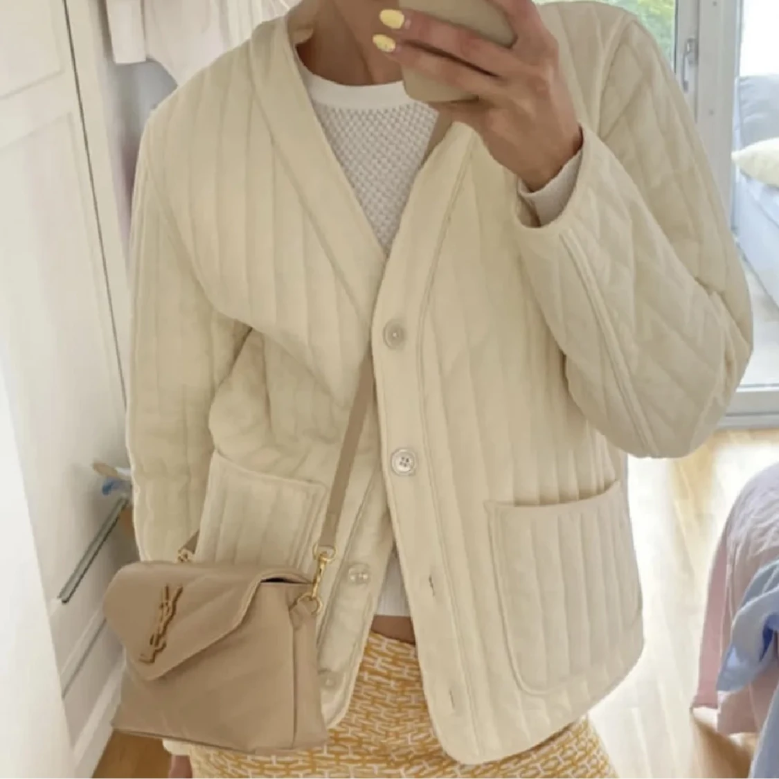 Vit/Beige vadderad jacka 