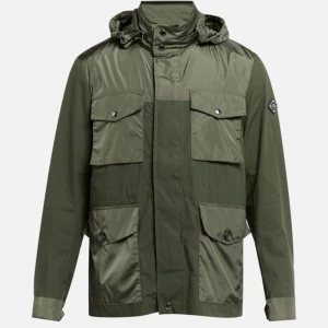 J.lindeberg jacka  - Aldrig använd, köpt för 5600kr och säljs nu för 2000kr 