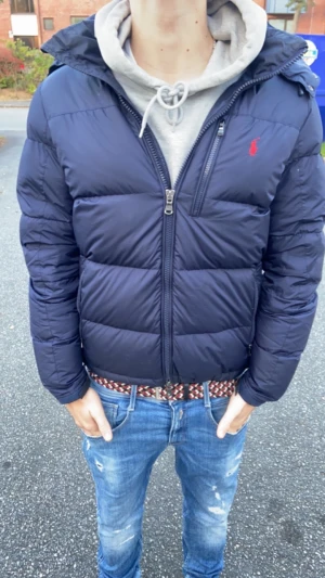 Fin rl jacka skick 9/10 - Fin jacka storlek s men passar även M priset är inte hugget i sten 