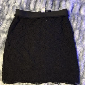 Kjol - En svart kjol