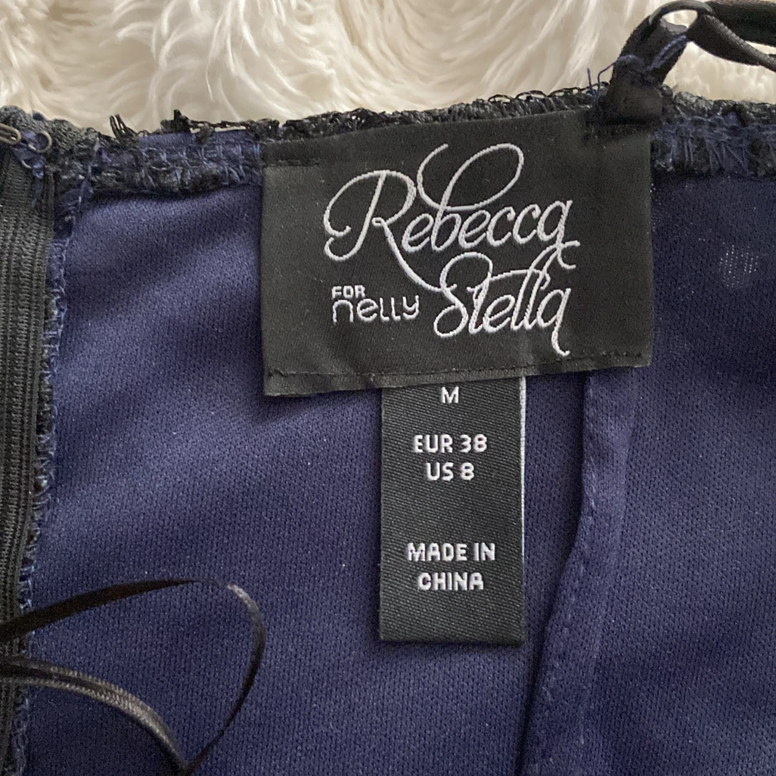 Spetsklänning stl M - 91