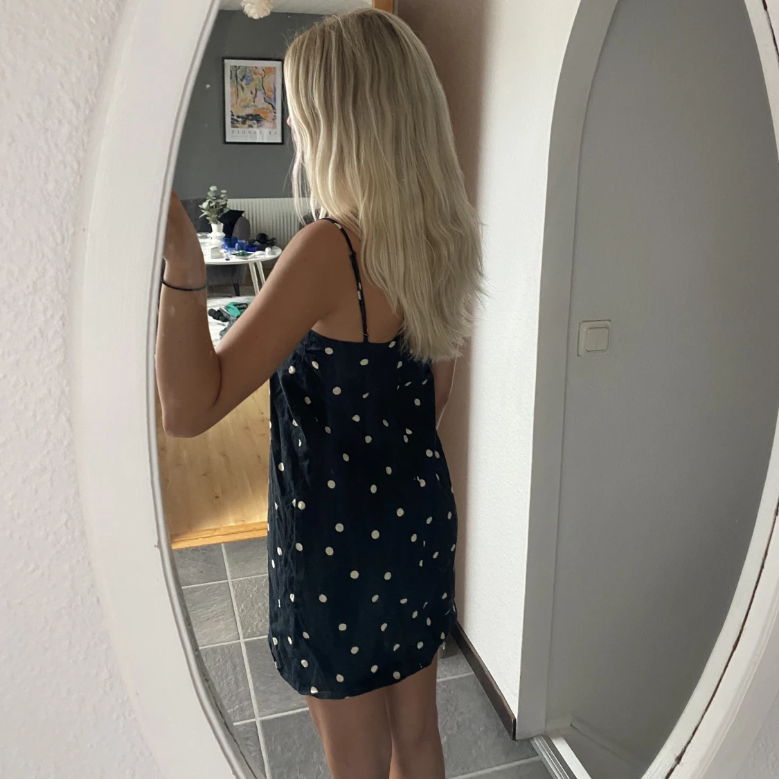 Klänning 🤍🖤 - 90