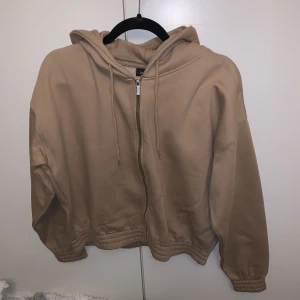 Hoodie - Beige hoodie aldrig använd