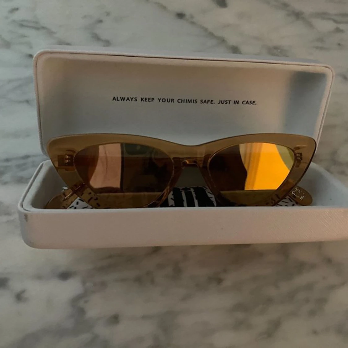 Chimis 006 Peace  - 90