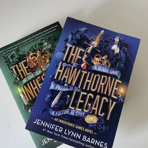 The inharatence games, the Hawthorne Legacy - Säljer de två första böckerna av ”the Inharitance Games” trilogin, som är populära, eftersom att jag rensar böcker. Böckerna är inte i nyskick, dock finns det inga rejäla skador. Kontakta innan köp.
