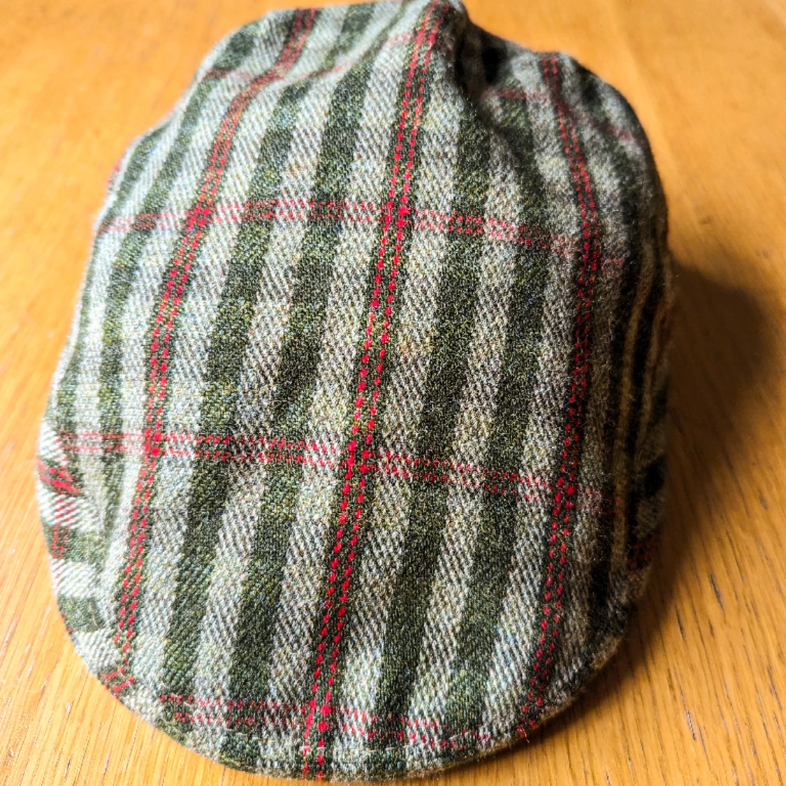 Lock & Co Hatters Green Flat Tweed Cap 60, 7 - 90