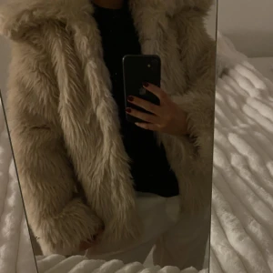 & other stories jacka - Jacka från & other stories, endast testad. Strl S!!💫