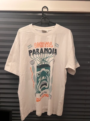 T-shirt  - It’s in very good condition, almost new!! Has only been worn for a couple of months and no less. Price is negotiable (;   Feel free to ask any questions (: