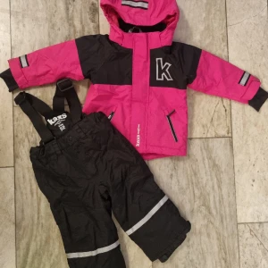 Vinterjacka och Vinterbyxa - Set med vinterjacka och vinterbyxa. Märke Kaxs Fint skick!
