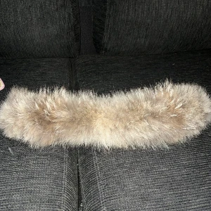 Black label Canada goose päls - Black label Canada goose päls har haft jackan och pälsen i ett år 