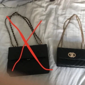 Handväska - Endast den lilla väskan kvar