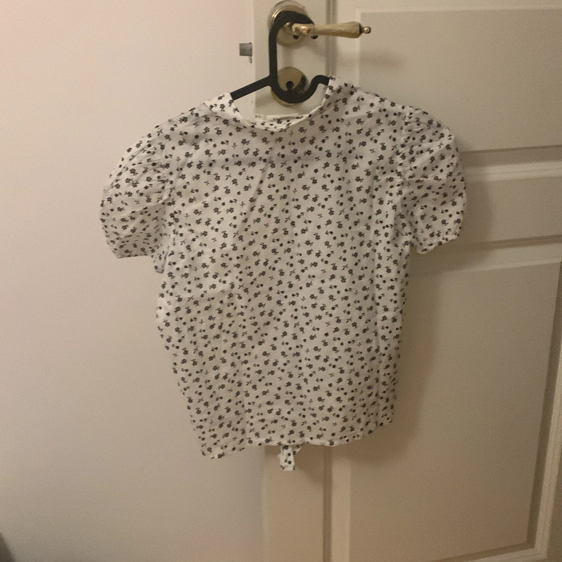 Vit svart barn kortärmad i st 158 - 90