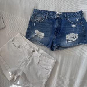 Jeans shorts - Superfina och i mycket gott skick, nästan aldrig använda!🤍 250kr styck, 400kr för båda