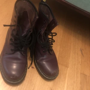 Äkta dr.Martins  - Äkta Dr.Martins i storlek 37 i bra skick