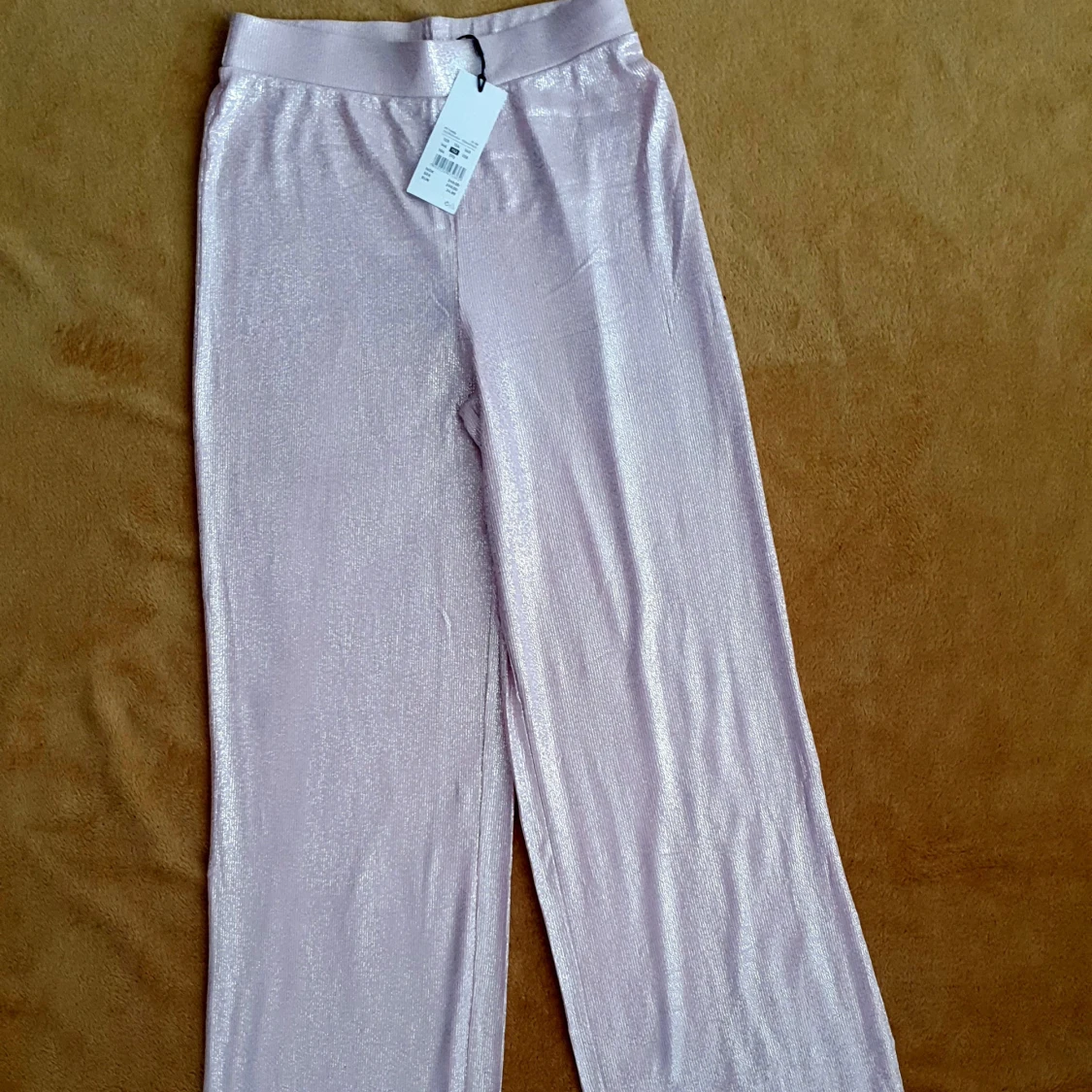 Fina set byxor och tshirt för 110kr - 91