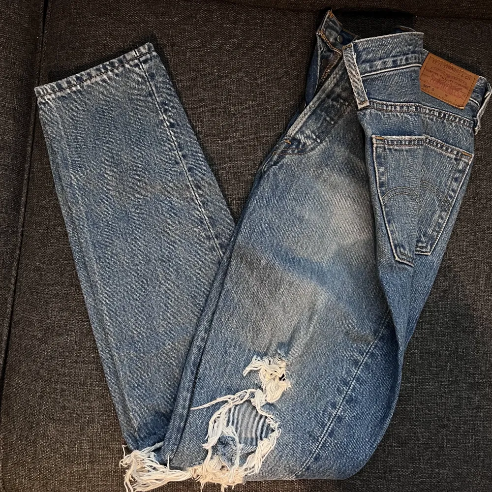 Supersnygga Jens från Levis använda en gång endast!  W24 L30. Jeans & Byxor.