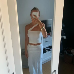 Topp - Topp från Tiger Mist. Aldrig använd, storlek XS. Köpt för 500kr, frakt tillkommer! 