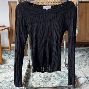 Superfin tröja från Anne Fontaine, köpt secondhand, köparen står för frakten 66kr 