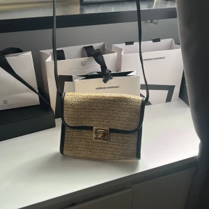 Väska - Söt liten väska som är oanvänd.💗