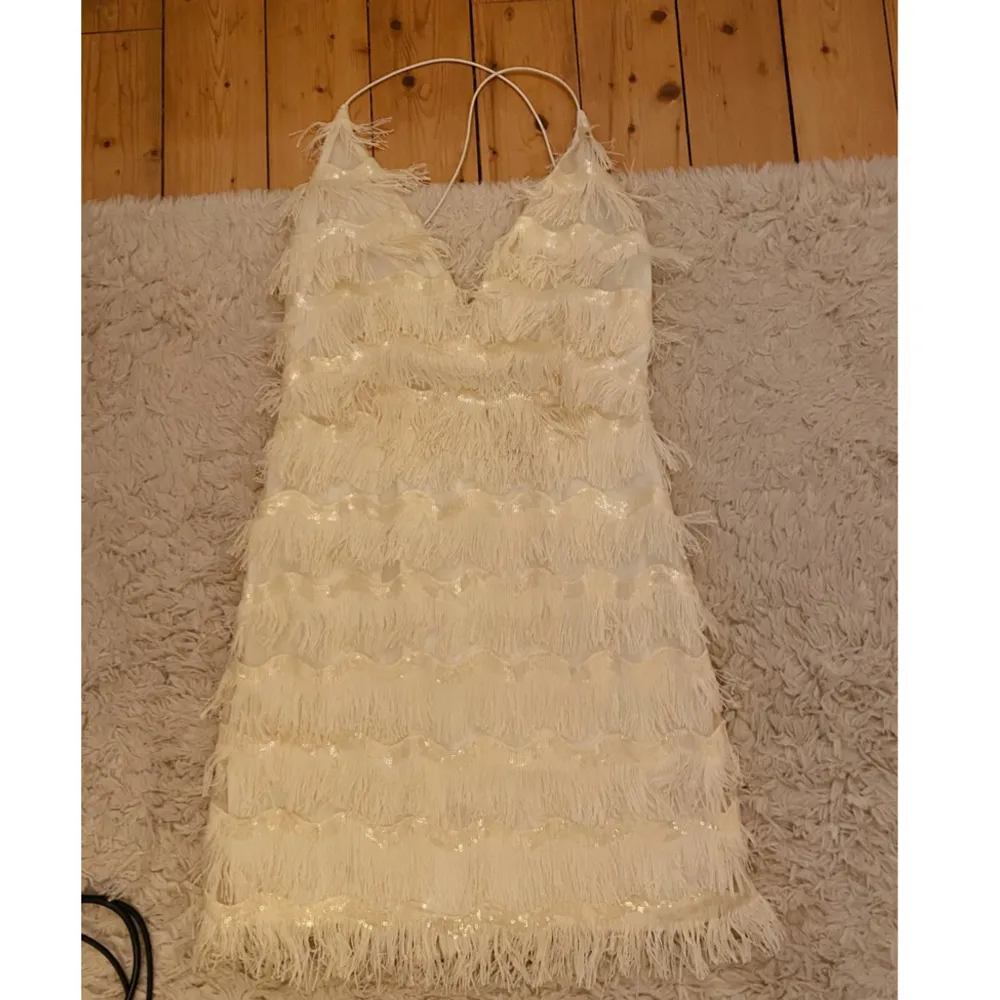 En helt oanvänd (limited edition) klänning från NA-KD. Säljer tyvärr pga att den är för stor för mig. (Liten i storleken). Klänningar.