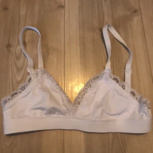 Bralette - Oanvänd bralette🤍