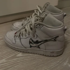 Oski dunks - Säljer dessa LIMITED EDITON Oski dunks. Pris kan diskuteras 