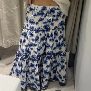 Zara långkjol - Långkjol från zara💙 passar Xs-m. 200 kr 