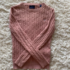 Gant långärmad🫶🏼🩷 - Stockholmstil, Använd ett fåtal gånger som ny 🩷🪩🤟🏼🎸