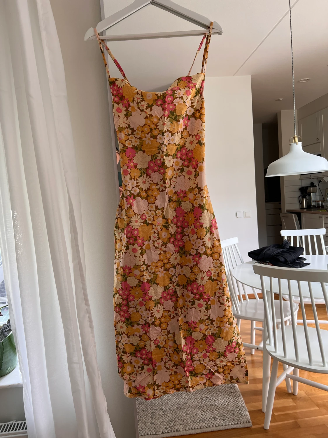 Blommig långklänning - 90