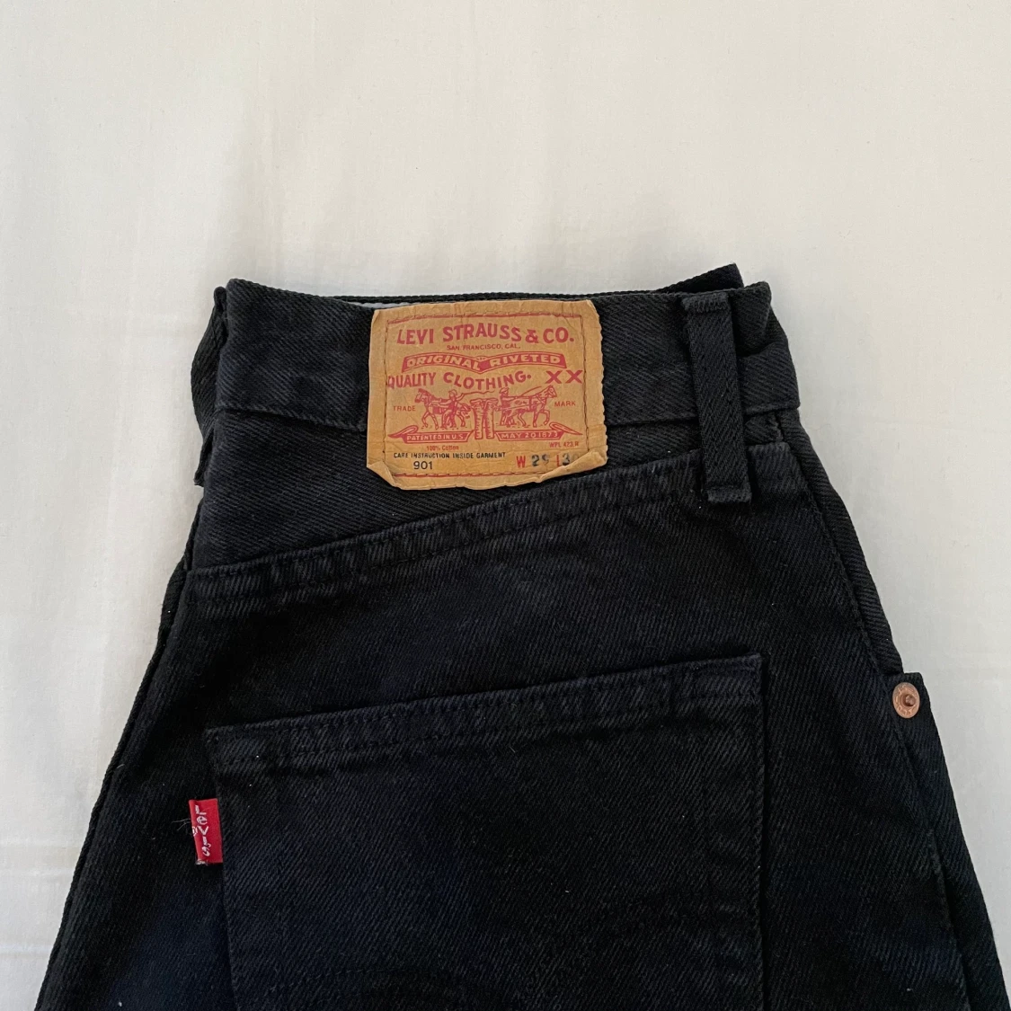 Svarta Levi’s jeans - 90