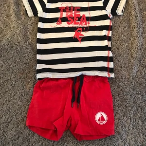 Set ”name it” storlek 98 - Ett set från name it i storlek 98, fint skick! 