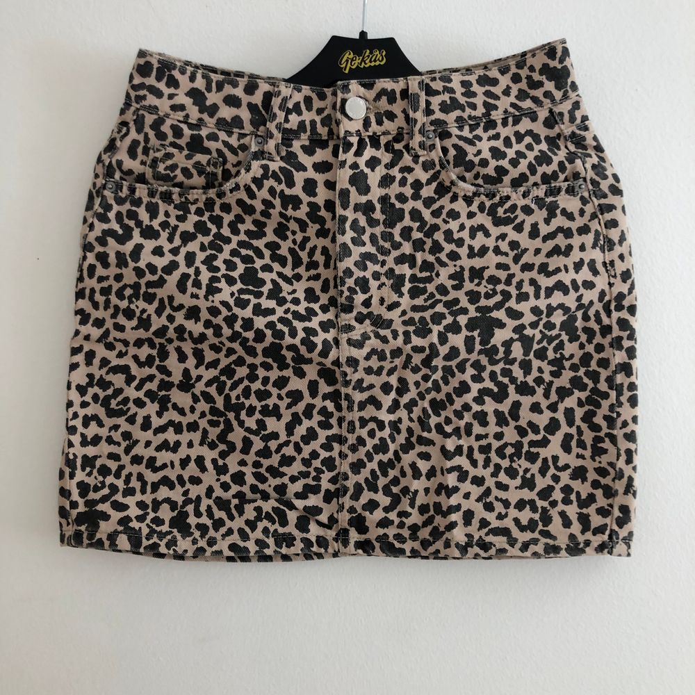 leopard kjol - Gina Tricot | Plick Second Hand