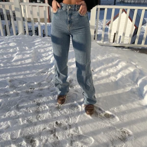 Jenas zara - Super snygga jeans från Zara aldrig använda endast testade