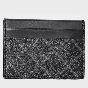 Malene Birger cardholder  - Stilren och helt ny korthållare från Malene Birger. Rymlig och av bra och hållbart material. Sjukt snygg accessoar 💐😍🖤 