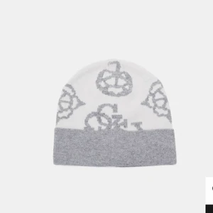 Guess mössa - Endast testad