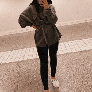 Skjort jacka  - Skjort jacka one size.