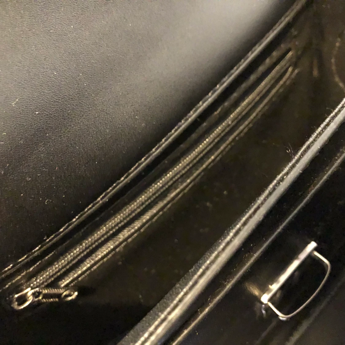 Svart crossbody väska - 91