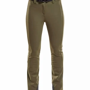 8848 Altitude täckbyxor - Använda en gång, storlek 36. Khakifärgade med svart skärp:) stretchigt material, riktigt sköna! Jag står för frakten