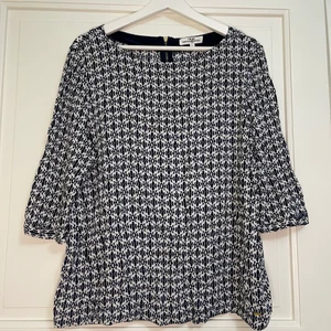 ❤️ - Fin blå/vit Hampton republic blus i nyskick st: L ✨ 30kr