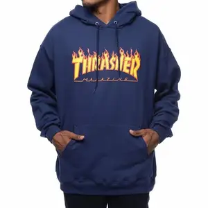 Marinblå trasher hoodie, använt ett par gånger men i fint skick. S i herrstorlek