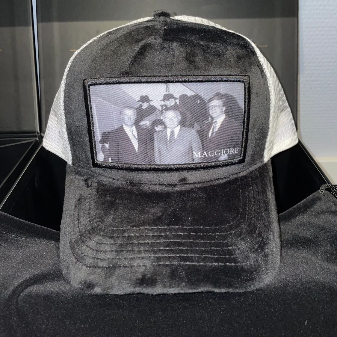 Exklusiv velvet keps : Maggiore - 90