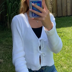 Kofta - En jätte fin somrig kofta som tyvärr inte kommer till användning längre💓 