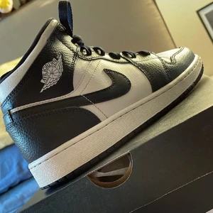 Jordans - Jordans, gold obsidian! Just dessa säljs inte längre